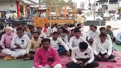 छत्रपती संभाजीराजेंच्या समर्थनार्थ गेवराईत मराठा समाज एकवटला; शास्त्री चौकात उपोषण सुरू