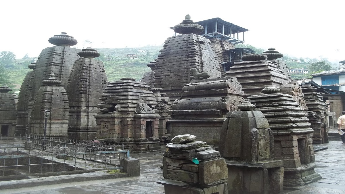 Jogeshwar Dham Temple Uttarakhand Red Importance Nrak