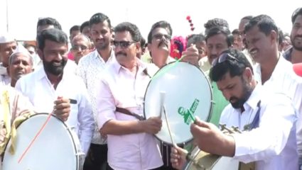 आरे कॉलनी व नॅशनल पार्क येथे सह्याद्री देवराई उभारण्यासाठी आदित्य ठाकरेंना भेटणार