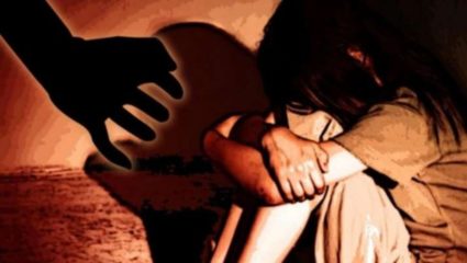 अल्पवयीन मुलीचे लैंगिक शोषण करणाऱ्या क्रीडा प्रशिक्षकाला आजन्म कारावासासह ३ लाख १० हजाराच्या दंडाची शिक्षा