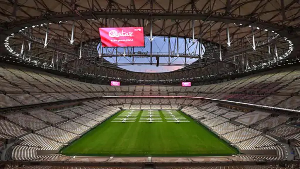 Ac Installed In The Open Stadium 55 Degrees Celsius Outside The Temperature Will Remain 22 Degrees In The Field See The Full Story Details In Marathi Here Nrvb