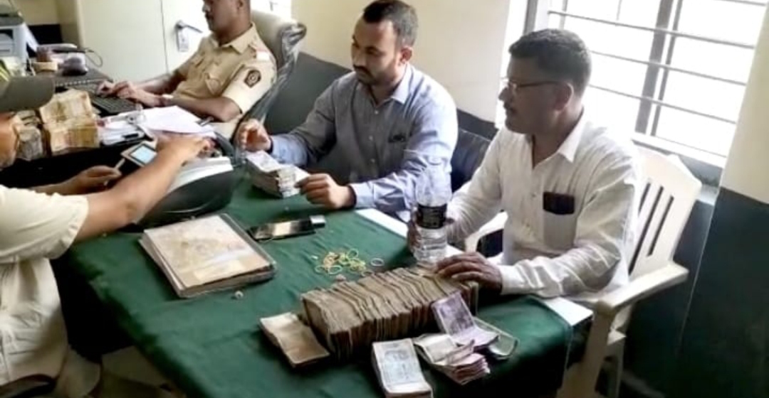 बीड जिल्ह्यातील परळी शहर पोलिसांची पाकिस्तान बॉर्डरवर जावून केली मोठी कारवाई!