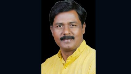 …तर महाराष्ट्रच काय संपूर्ण देश तुमच्या पाठीमागे राहिला असता; राणा दाम्पत्याला प्रा. वायदंडेंचा टोला