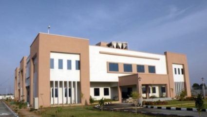 कॅनडा फ्लाईंग अकादमीचा पाच लाखांचा कर थकीत, ग्रामपंचायतीने बजावली नोटीस