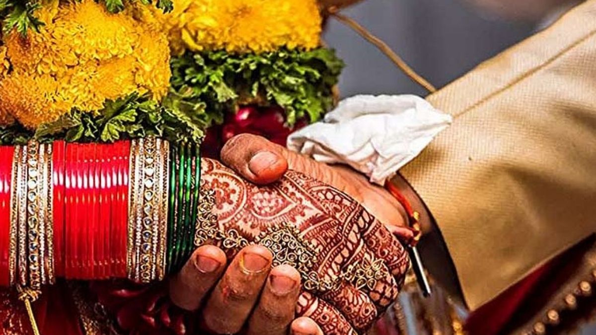 Parents, check the date of birth of the bride and groom, if child marriage is found, strict action will be taken.