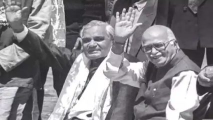 तेव्हा अटल-आडवाणींना जनता पार्टीतून काढलं नसतं तर भाजप जन्मालाच आली नसती