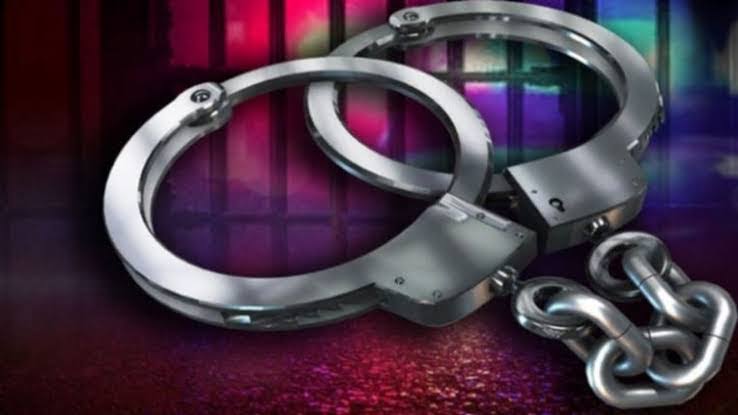 पुण्याहून लातूरला परीक्षेसाठी आलेल्या मुलीवर अत्याचार; आरोपीला अटक