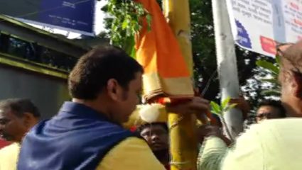 नागपुरात गुढीपाडव्याचा उत्साह, लक्ष्मीनगरमध्ये विरोधी पक्षनेते देवेंद्र फडणवीसांनी उभारली गुडी!