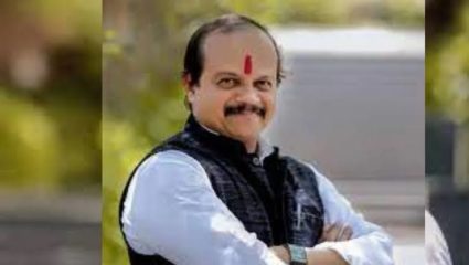 राज ठाकरेंच्या पुणे दौऱ्यापूर्वी वसंत मोरेंची महाआरती; पोलिसांनीही दिली परवानगी