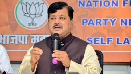 राऊत यांची भूमिका राष्ट्रवादी काँग्रेसच्या भोंग्यासारखी : प्रविण दरेकर