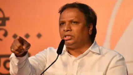 संभाजीराजेंना सन्मान देण्याची वेळ येते, तेव्हा शिवसेनेचा हात का आखडतो? : आशिष शेलार
