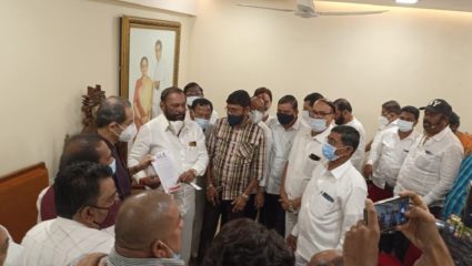 नवी मुंबई आंतरराष्ट्रीय विमानतळाला दि.बा.पाटील यांचेच नाव; भूमीपुत्रांसमोर शिवसेना झुकली