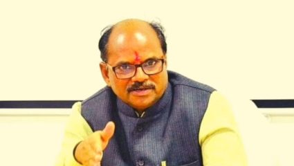 विभागीय अभियंत्यांना तब्बल तीन तास धरले धारेवर, राष्ट्रीय महामार्गाचे काम जलद गतीने पूर्ण करण्याचे आदेश – डॉ. अनिल बोंडे
