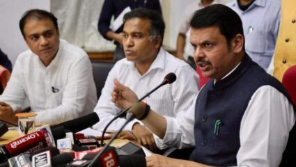 दोन वर्षांपासून शेतकरी नुकसान भरपाईच्या प्रतीक्षेत, आमदार डॉ. भोयर यांनी दिले उपमुख्यमंत्र्यांना निवेदन