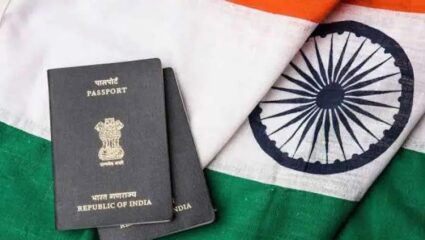 विशेष : का सोडलं जातंय भारतीयत्व?