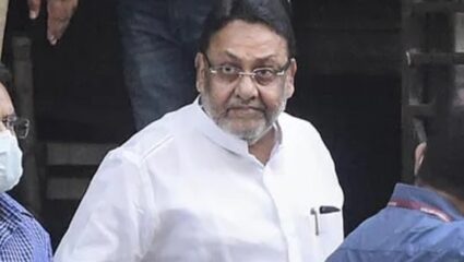 नवाब मलिक यांचं ठरलं! राष्ट्रवादीचा ‘हा’ गट निवडणार ;  सूत्रांची महत्त्वाची माहिती