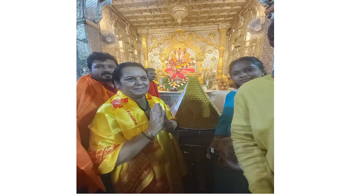 video : उद्धव ठाकरेंच्या वाढदिवसानिमित्त शिवसेनेकडून श्रीमंत दगडूशेठ हलवाई गणपतीला प्रसाद अर्पण