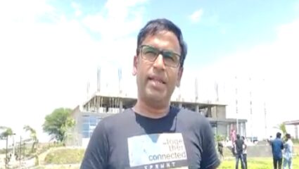 अमेरिकेतील कोट्यवधीची नोकरी सोडून ‘या’ युवकाने खेड्यात सुरू केली IT कंपनी