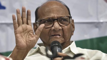 राज्यपालांनी पेढा भरवण्यावर पवारांचा टोला
