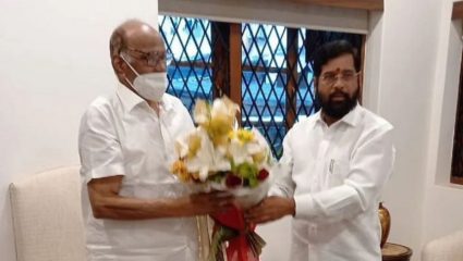 दसरा मेळाव्याला मर्यादा ओलांडू नका, शरद पवारांचा एकनाथ शिंदेंना सल्ला
