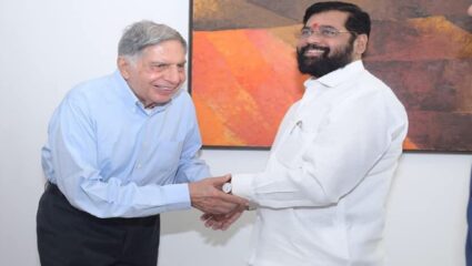 मुख्यमंत्र्यांनी रतन टाटांची घेतली सदिच्छा भेट; तब्येतीची विचारपूस