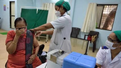 कोविड लसीकरणाबाबत गैरसमज, खालापूर तालुका आरोग्य विभागाची जनजागृती