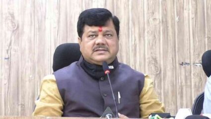 धक्क्यांवर धक्के; मुंबै बँकेच्या अध्यक्षपदी प्रवीण दरेकर यांची बिनविरोध निवड