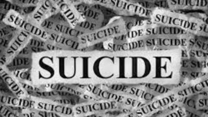 विवाहित महिलेची गळफास लावून आत्महत्या