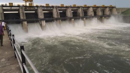 पेनटाकळी धरणाचा जलसाठा वाढल्यामुळे प्रशासनाकडून सतर्कतेचा इशारा