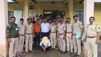 चक्क विद्युत शॉक देवून केली वाघाची शिकार ! शिकारींनी वाघाच्या शरीराचे केले १४ तुकडे    