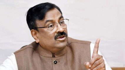 केवढी ही कार्यतत्परता : राज्‍यात शासकीय कार्यालयांमध्‍ये No हॅलो, आता ‘Vande Mataram‘ ने होणार संभाषणाला सुरुवात