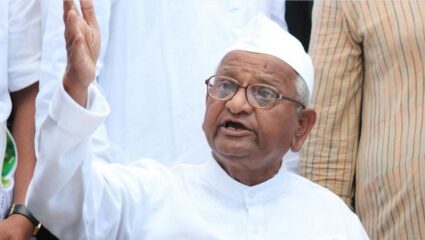 दिल्लीच्या मद्य धोरणावरून अण्णा हजारेंचे केजरीवालांना पत्र