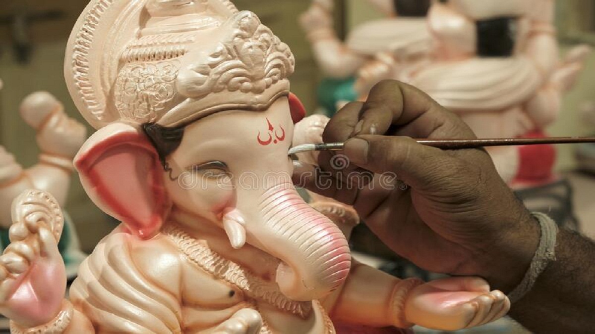 श्री गणपतीची मूर्ती घेताना ‘या’ चुका नको