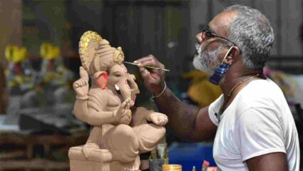 मातीची गणेश मूर्ती ओळख्याची आहे?’या’ काही खास टिप्स…
