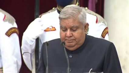 खासदारांच्या निलंबनाचा नवा विक्रम, लोकसभेतून आज आणखी 2 खासदार निलंबित, 143 जणांवर आतापर्यंत कारवाई