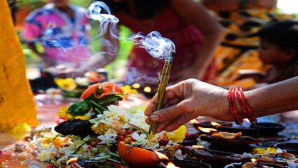 श्रावणी सोमवारी महादेवाला प्रसन्न करण्यासाठी ‘हे’ ४ उपाय करा…