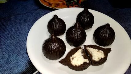 गणपतीसाठी बनवा खास ओरीओ बिस्कीटांचे मोदक 