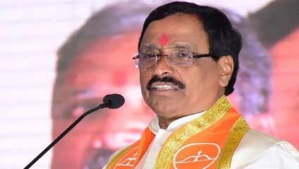थातुर मातुर उपाय काढून चालणार नाही…;  मराठा आंदोलनाबाबत काय म्हणाले विनायक राऊत?