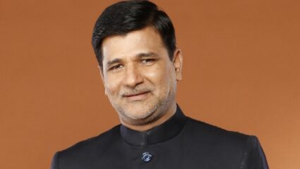 विनायक मेटेंचे पार्थिव अत्यंदर्शनासाठी वडाळ्यातील घरी दाखल, उद्या दुपारी एक वाजता बीडमध्ये होणार अंत्यसंस्कार