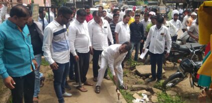 अतिक्रमणांवर नागरिकांचा हातोडा! वाडा रस्त्यावरील वाहतूक कोंडीविरोधात नागरिकांचे आंदोलन