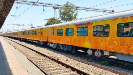 कोकण मार्गावर धावणार तेजस एक्सप्रेस; नोव्हेंबर महिन्यापासून ‘या’ ट्रेन मध्ये होणारे बदल