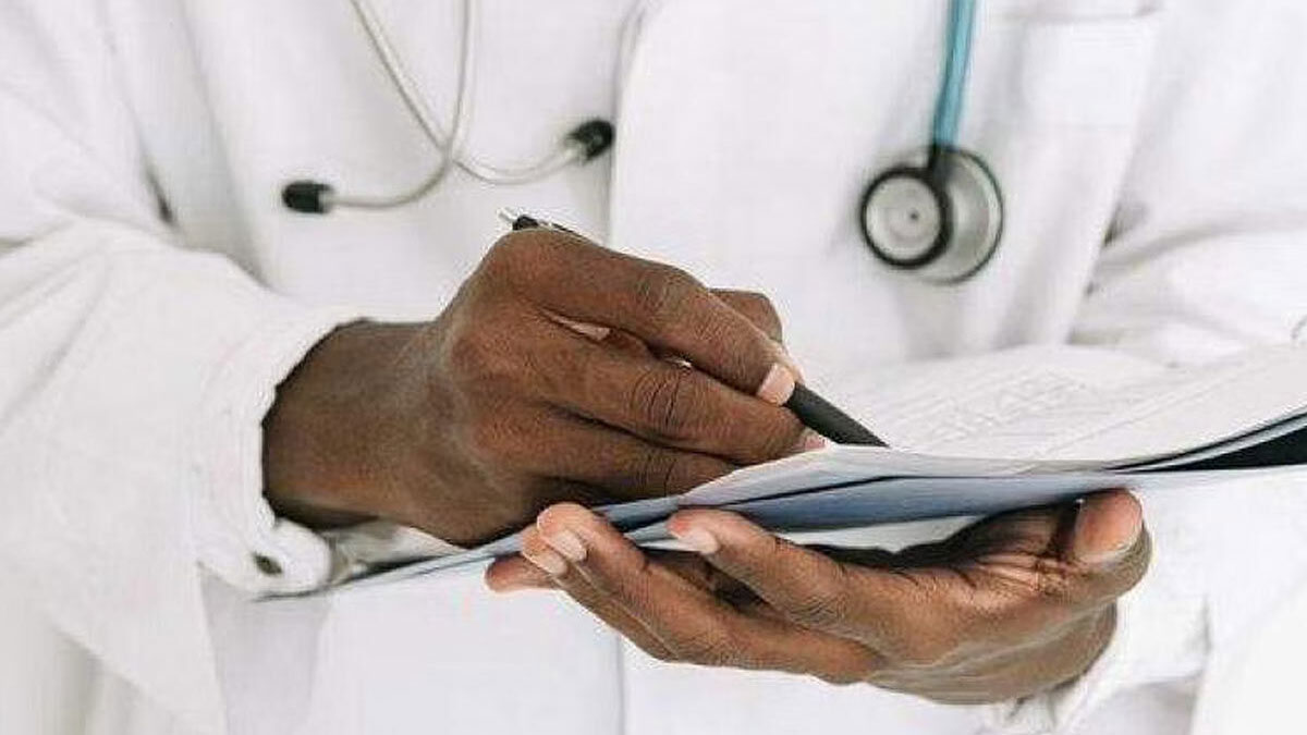 केंद्र सरकारकडून 40 वैद्यकीय महाविद्यालयांची मान्यता रद्द; व्यवस्थेत अनेक प्रकारच्या त्रुटी आढळल्यानं कारवाई