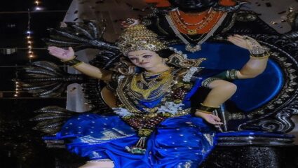 नवरात्र विशेष: तिसरी माळ- आजचा रंग निळा; जाणून घ्या या रंगाचं महत्त्व