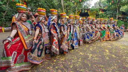 गुजरातचा गरबाच देशविदेशात नाव; माहिती जाणून घ्या