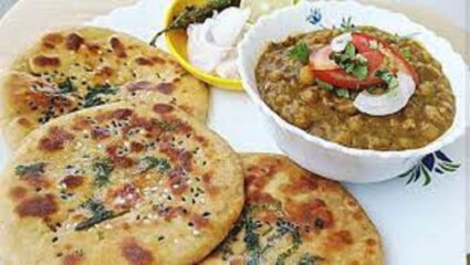 चपाती खाऊन कंटाळा आहात? तर आता करा ‘मटर कुलचा’ रेसिपी