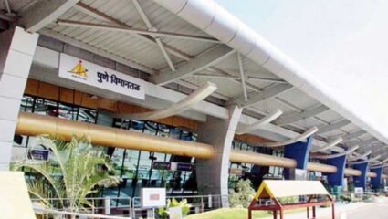 पुण्यात पोलिसावर जीवघेणा हल्ला; रस्त्यात लावलेली गाडी बाजूला घेण्यावरुन वाद