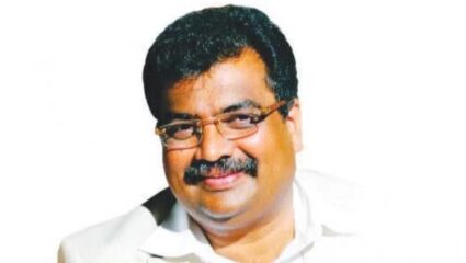 सहसचिव सुधीर तुंगार यांच्यावर कारवाई; मंत्री रविंद्र चव्हाण यांचा जोरदार झटका
