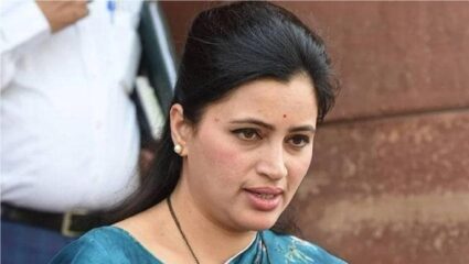 खासदार नवनीत राणा यांच्या विरोधात अजामीनपात्र वॉरंट जारी