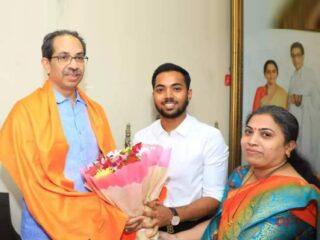 ऋतुजा लटके उद्धव ठाकरेंच्या भेटीला, आम्ही आमची ताकद या निवडणुकीत दाखवू – लटके