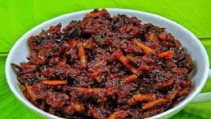 कारल्याचे लोणचे बनवा, चवीला पण आणि शरीरासाठी फायदेशीर